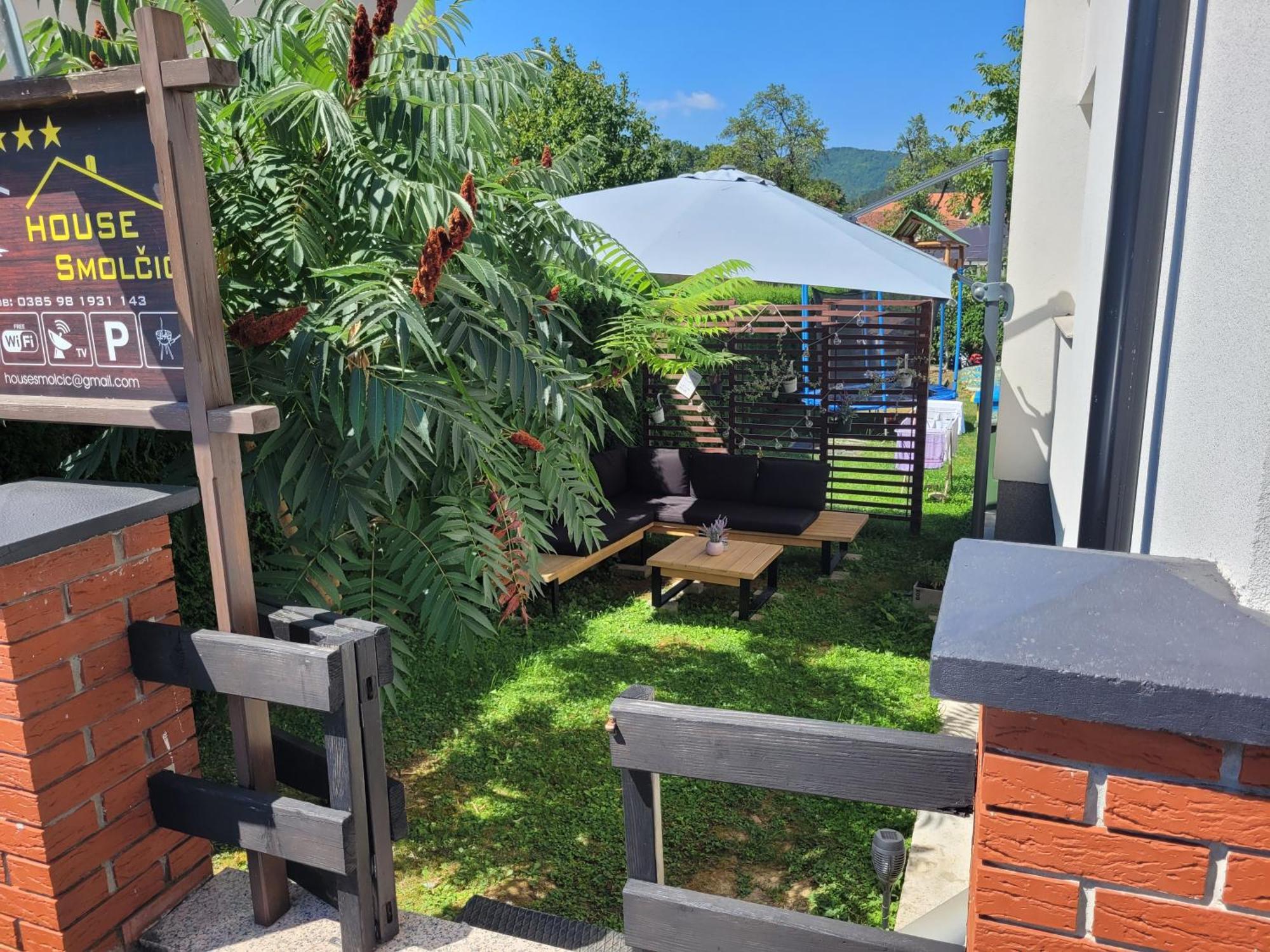House Smolcic Lägenhet Otočac Exteriör bild