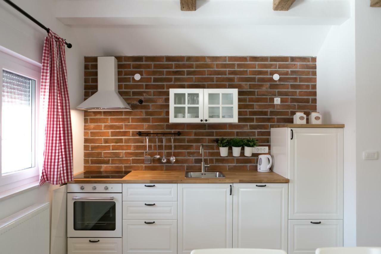 House Smolcic Lägenhet Otočac Exteriör bild